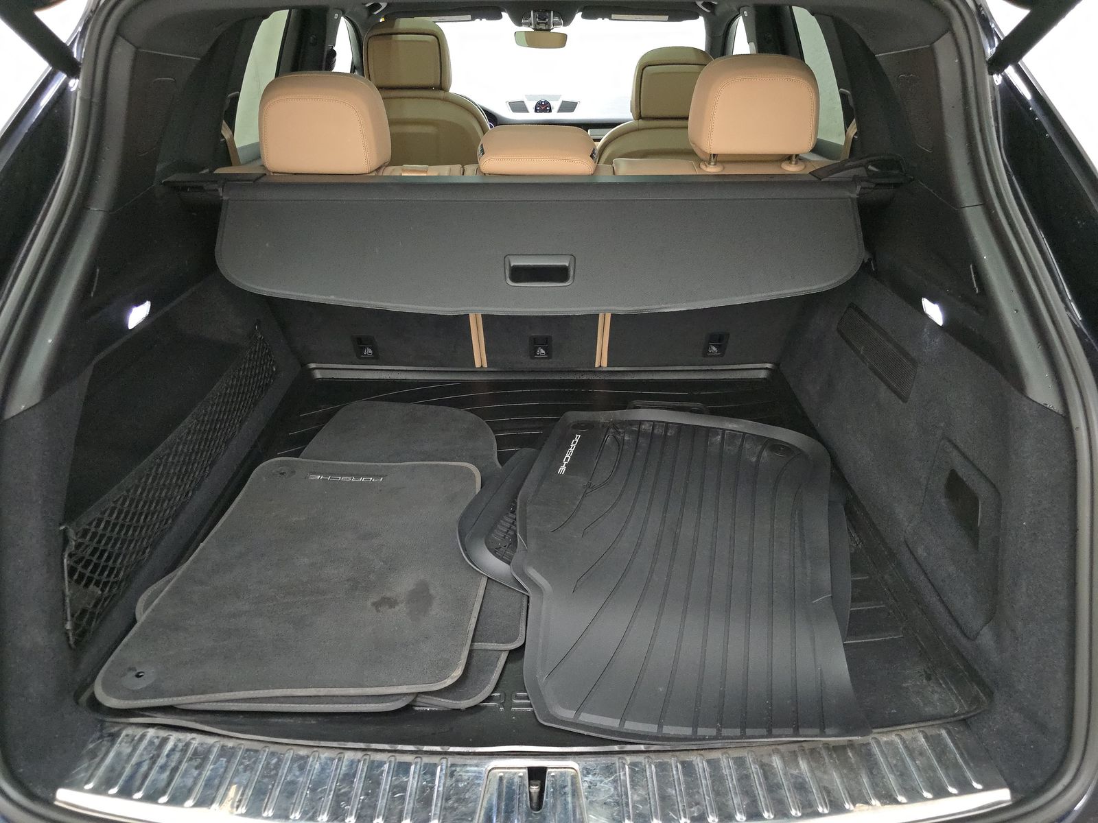 2023 Porsche Cayenne Platinum Edition AWD