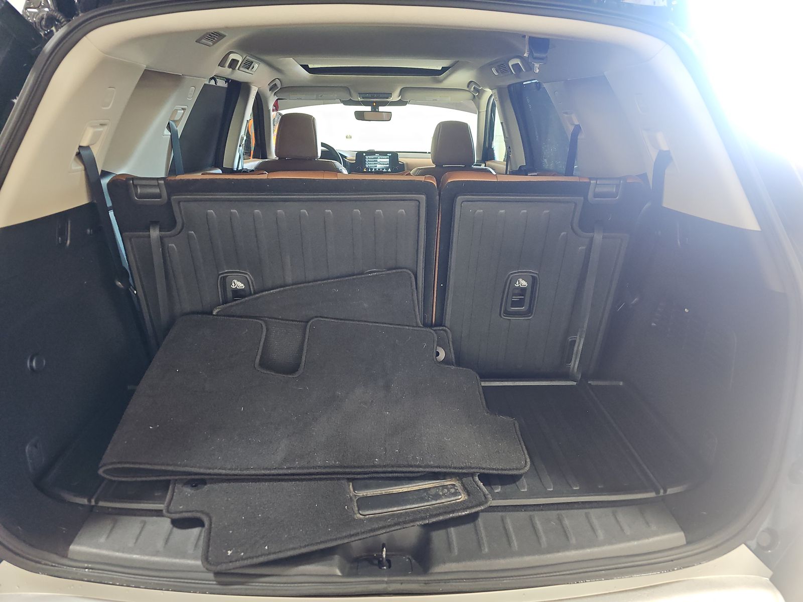 2024 Nissan Pathfinder Platinum FWD