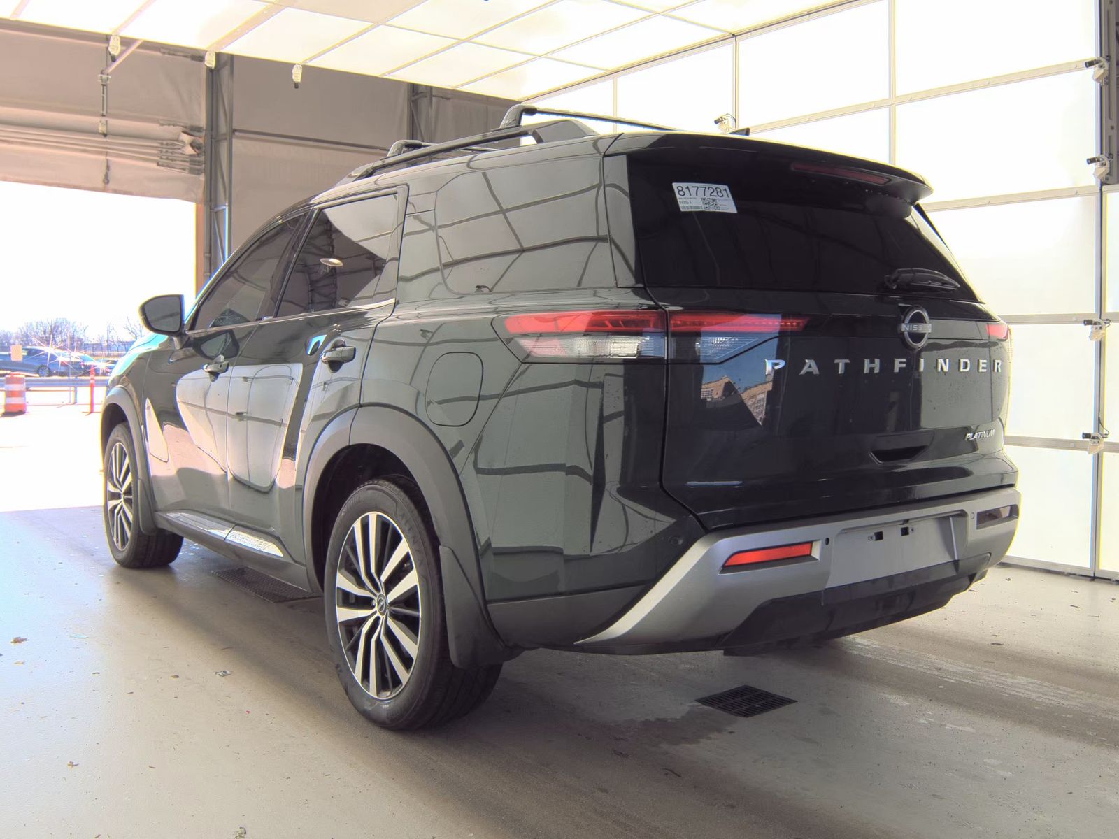 2024 Nissan Pathfinder Platinum FWD