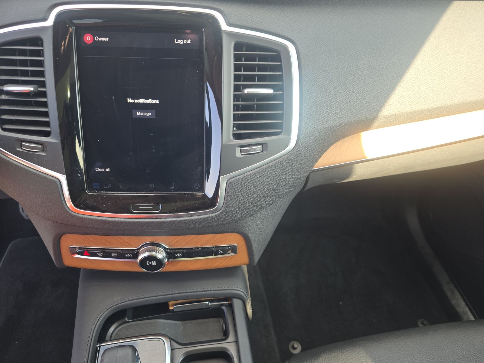 2023 Volvo XC90 B6 Core AWD