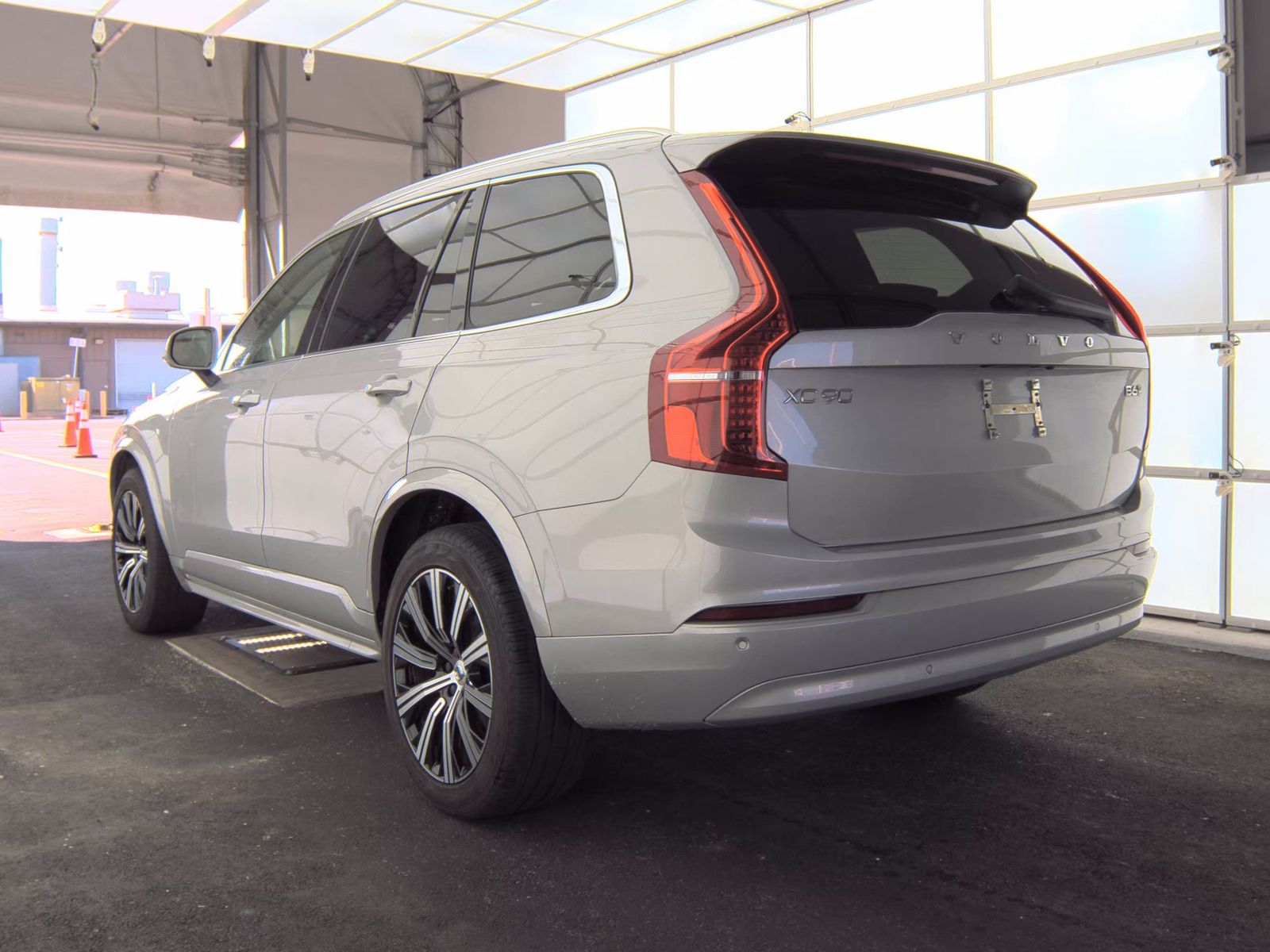 2023 Volvo XC90 B6 Core AWD