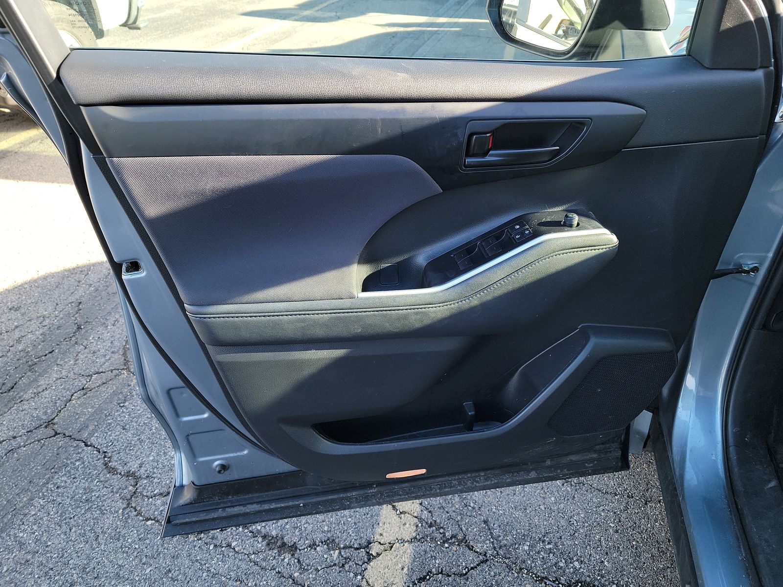 2023 Toyota Highlander LE AWD