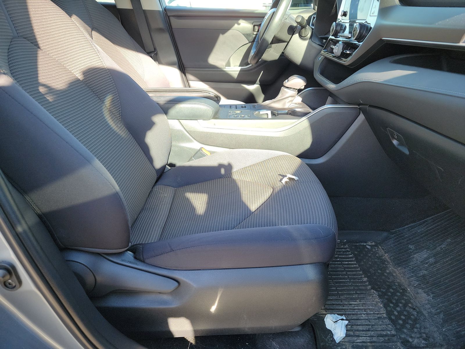 2023 Toyota Highlander LE AWD