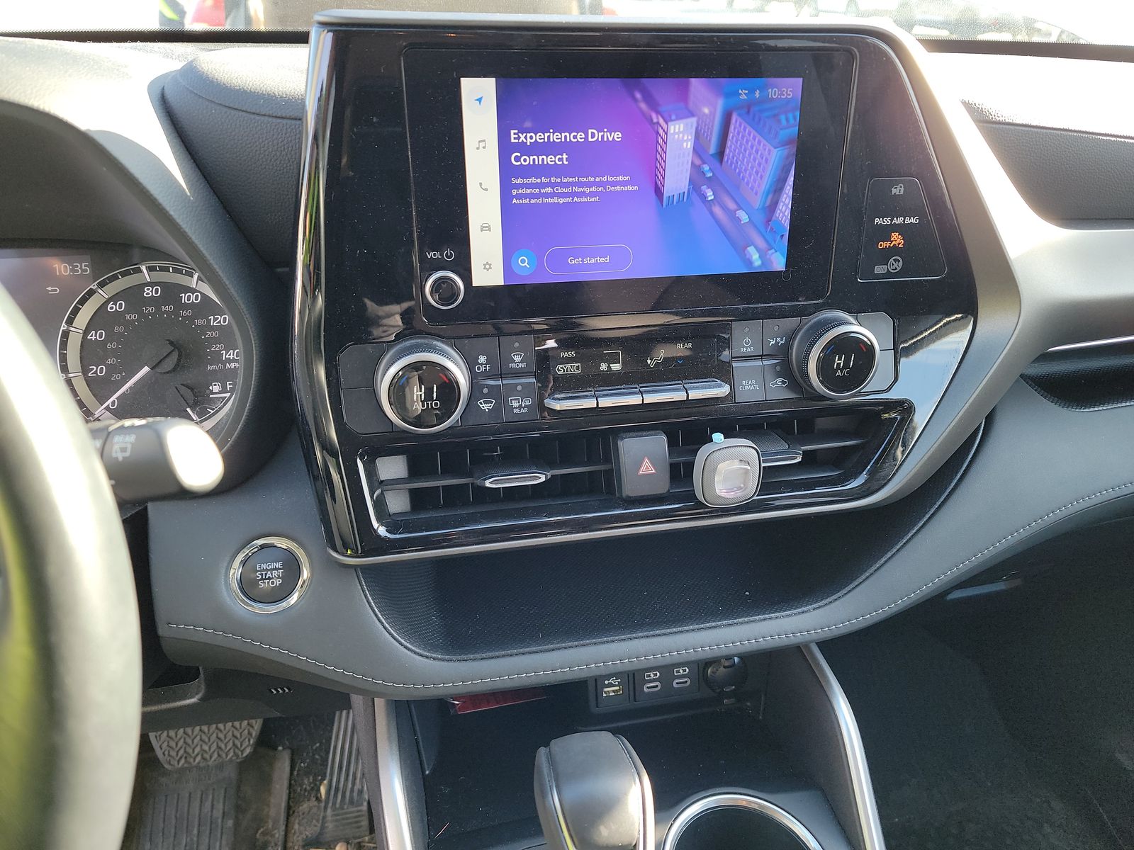 2023 Toyota Highlander LE AWD