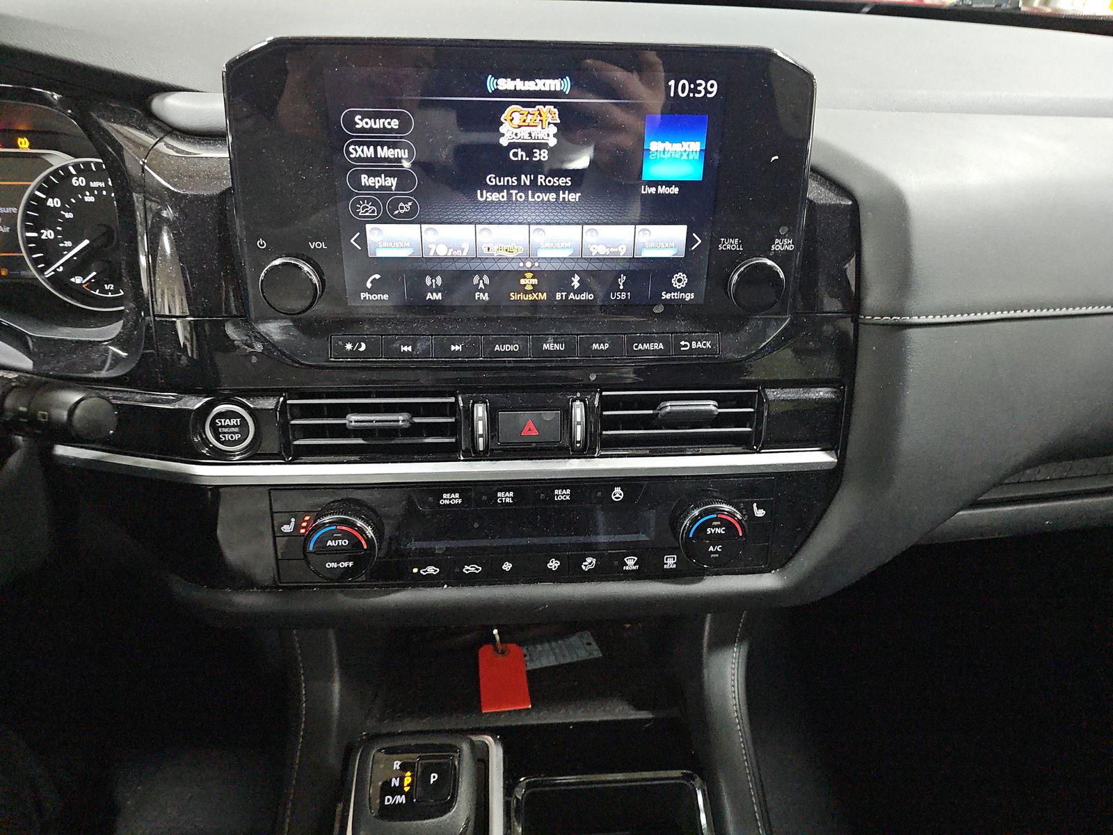 2022 Nissan Pathfinder SL AWD