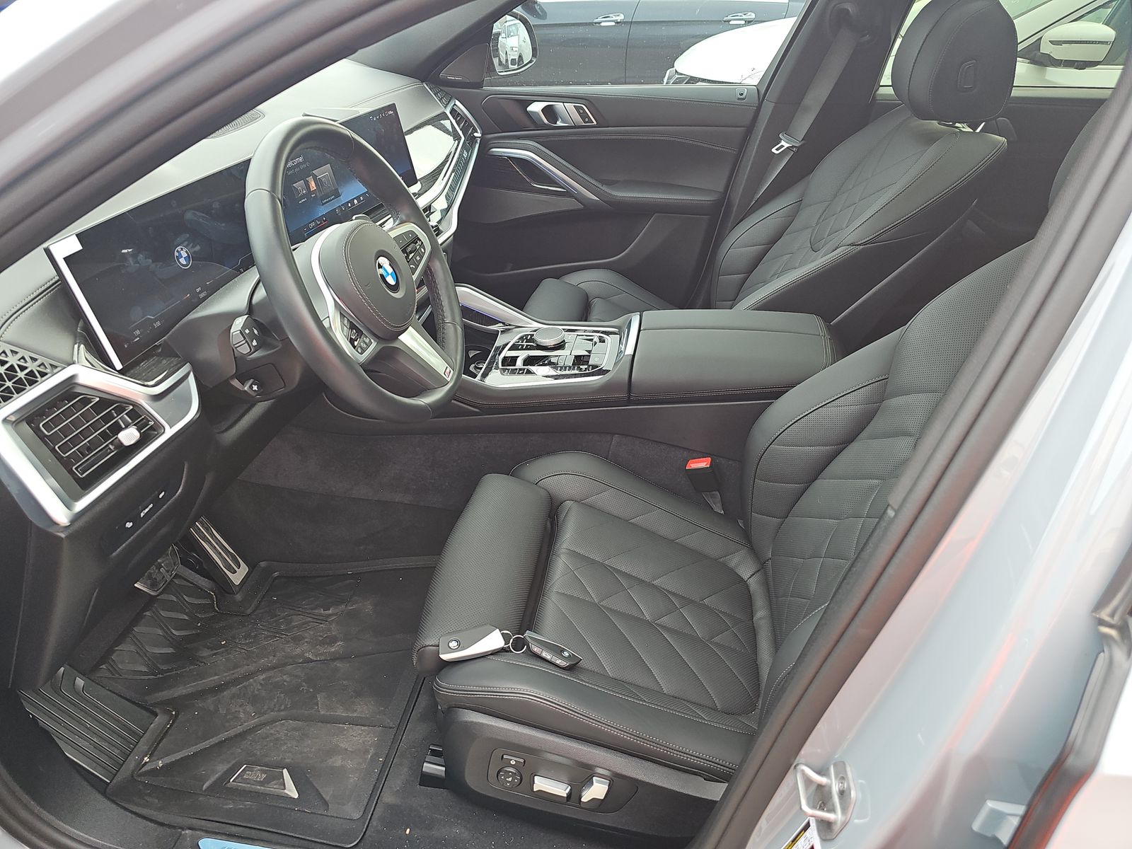 2025 BMW X6 xDrive40i AWD