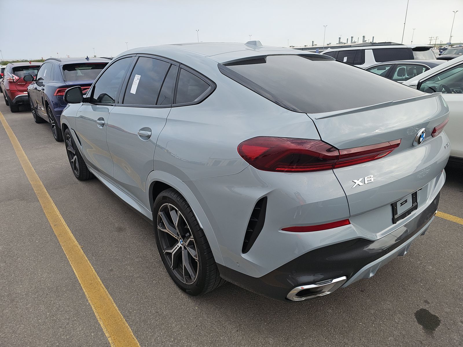 2025 BMW X6 xDrive40i AWD