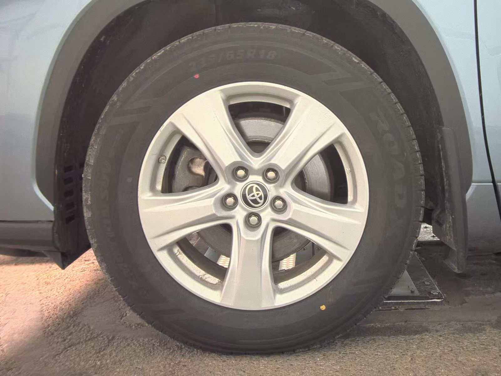 2023 Toyota Highlander LE AWD