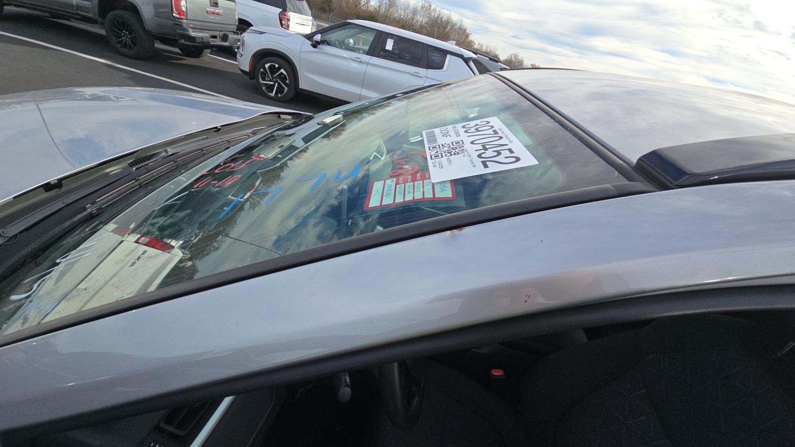 2024 Toyota RAV4 XLE FWD