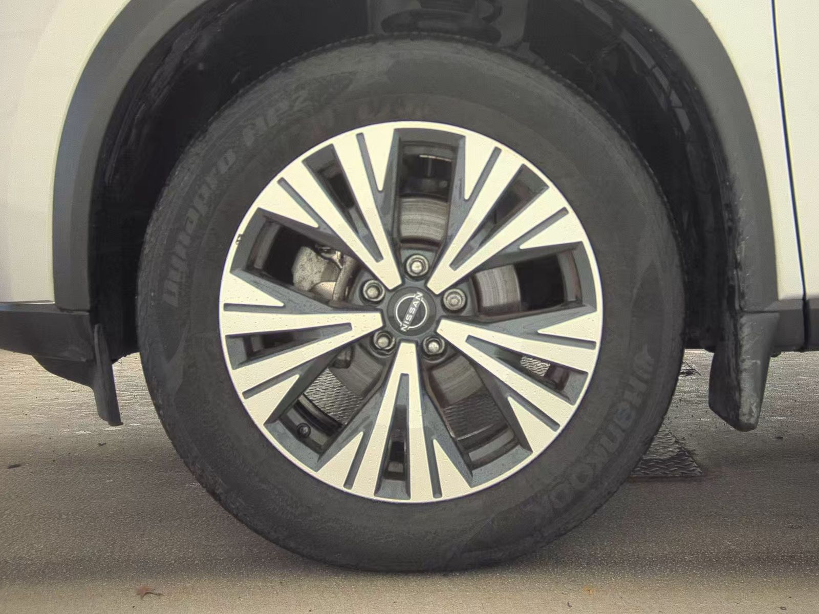 2023 Nissan Rogue SV AWD