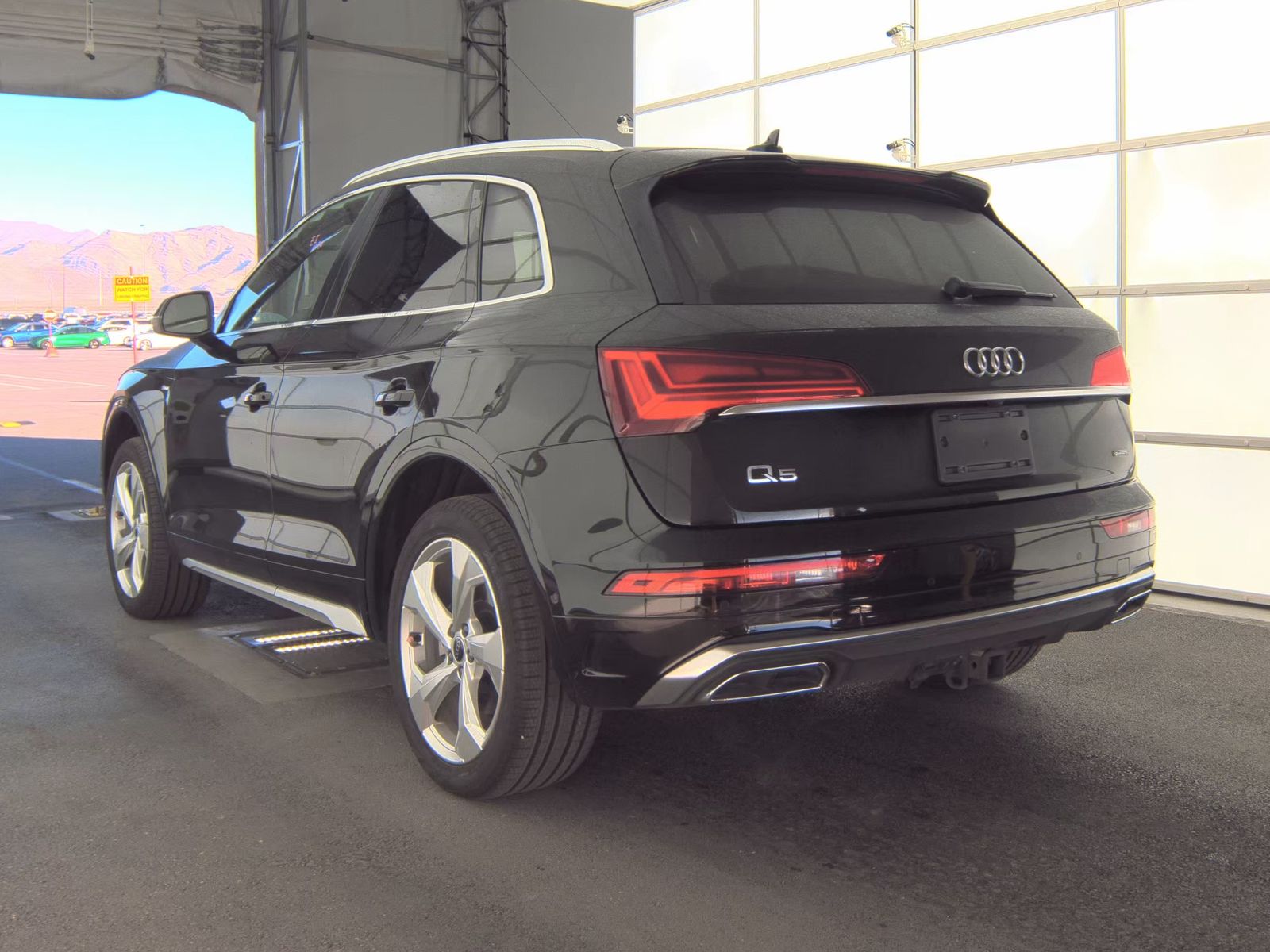 2022 Audi Q5 S line Prestige AWD