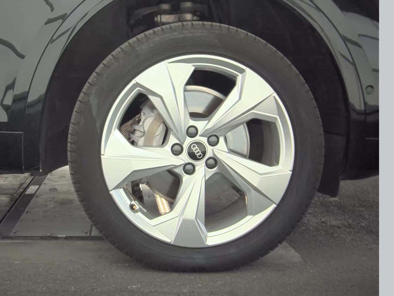 2022 Audi Q5 S line Prestige AWD