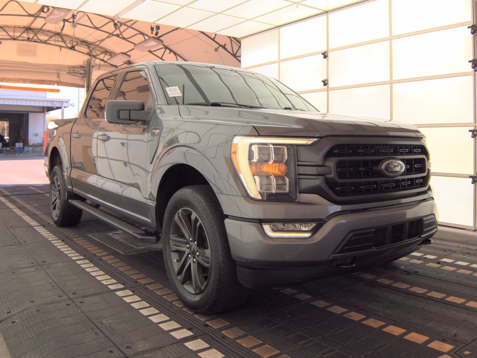 2022 Ford F-150 XLT AWD