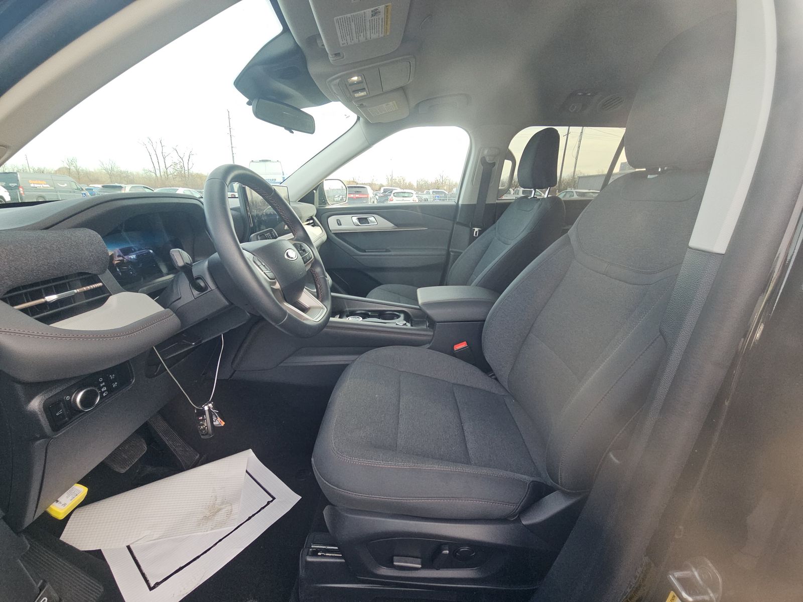 2025 Ford Explorer Active AWD