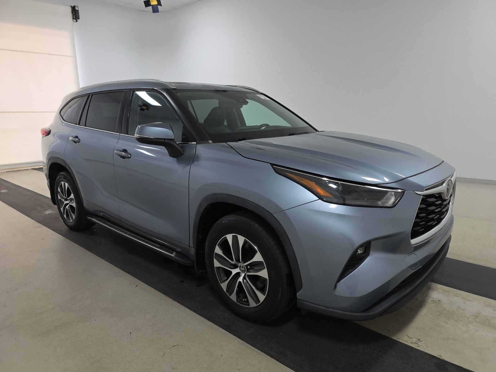 2022 Toyota Highlander XLE AWD
