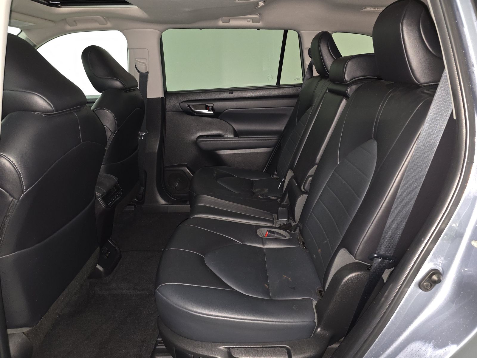 2022 Toyota Highlander XLE AWD