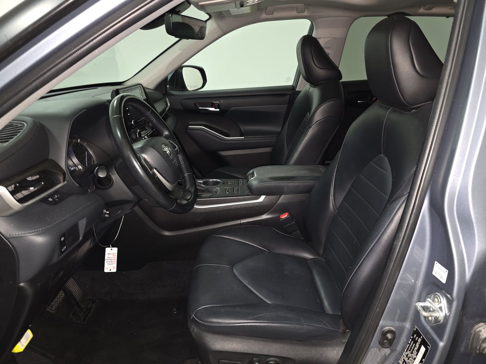 2022 Toyota Highlander XLE AWD