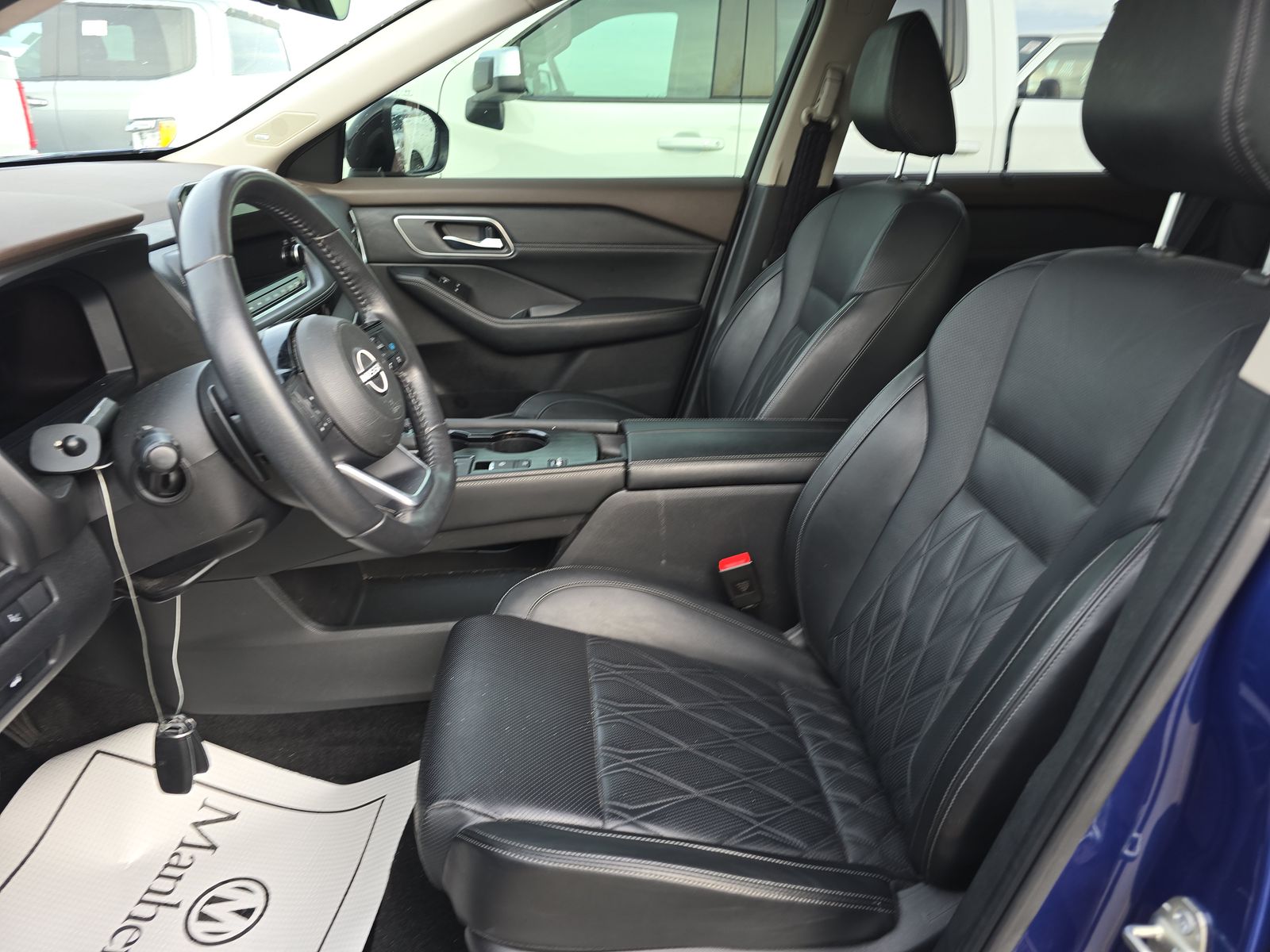 2023 Nissan Rogue Platinum FWD