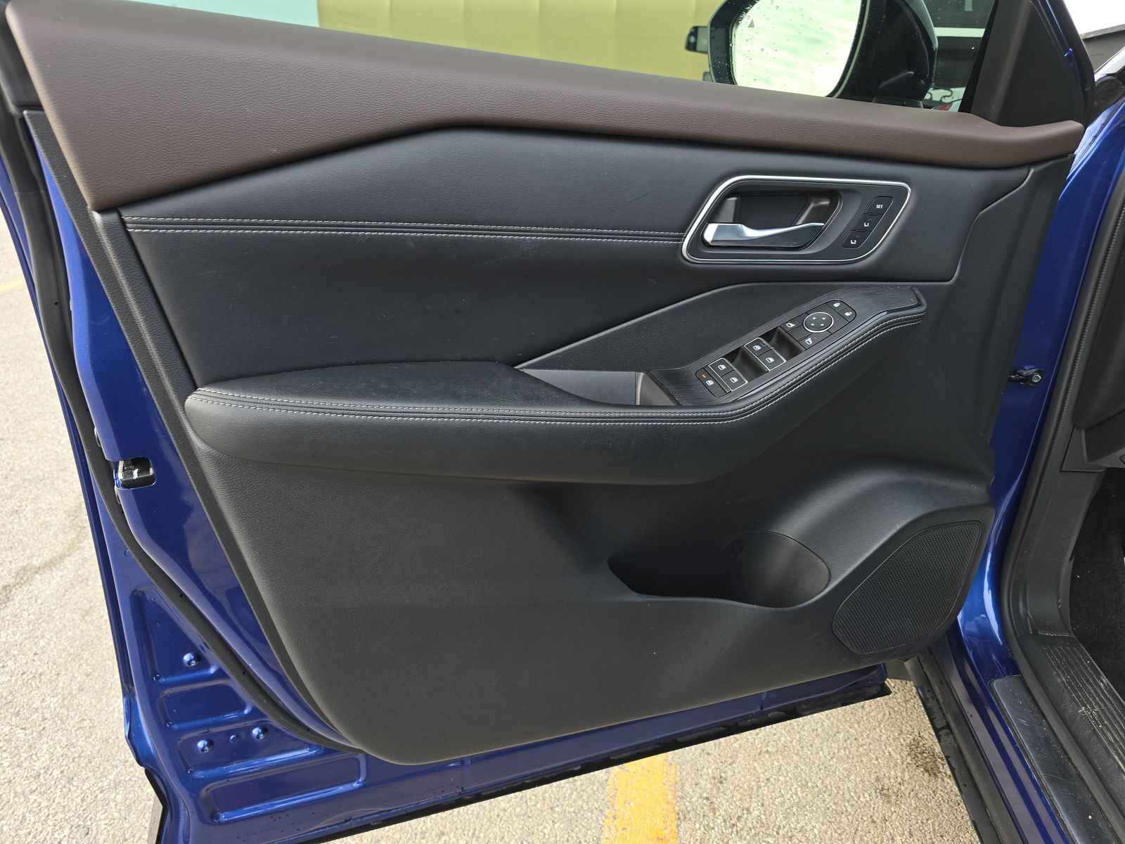 2023 Nissan Rogue Platinum FWD