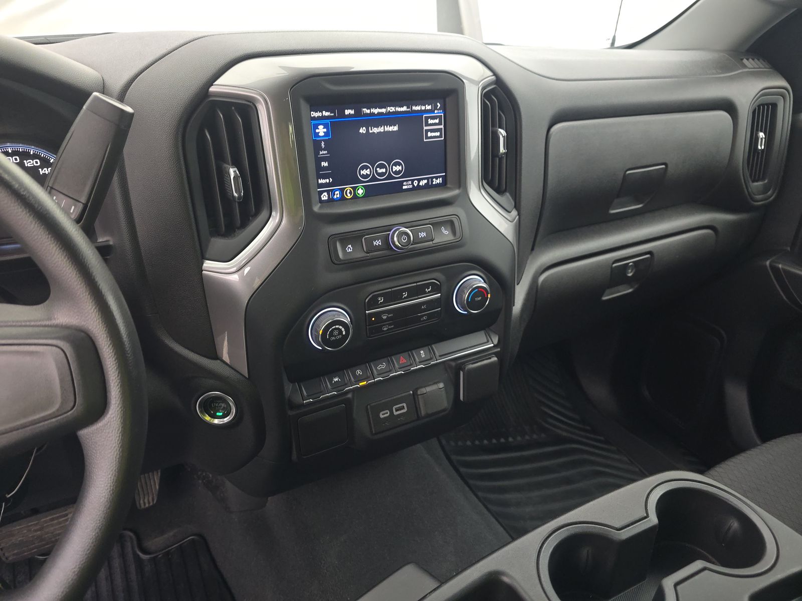 2024 Chevrolet Silverado 1500 Custom AWD