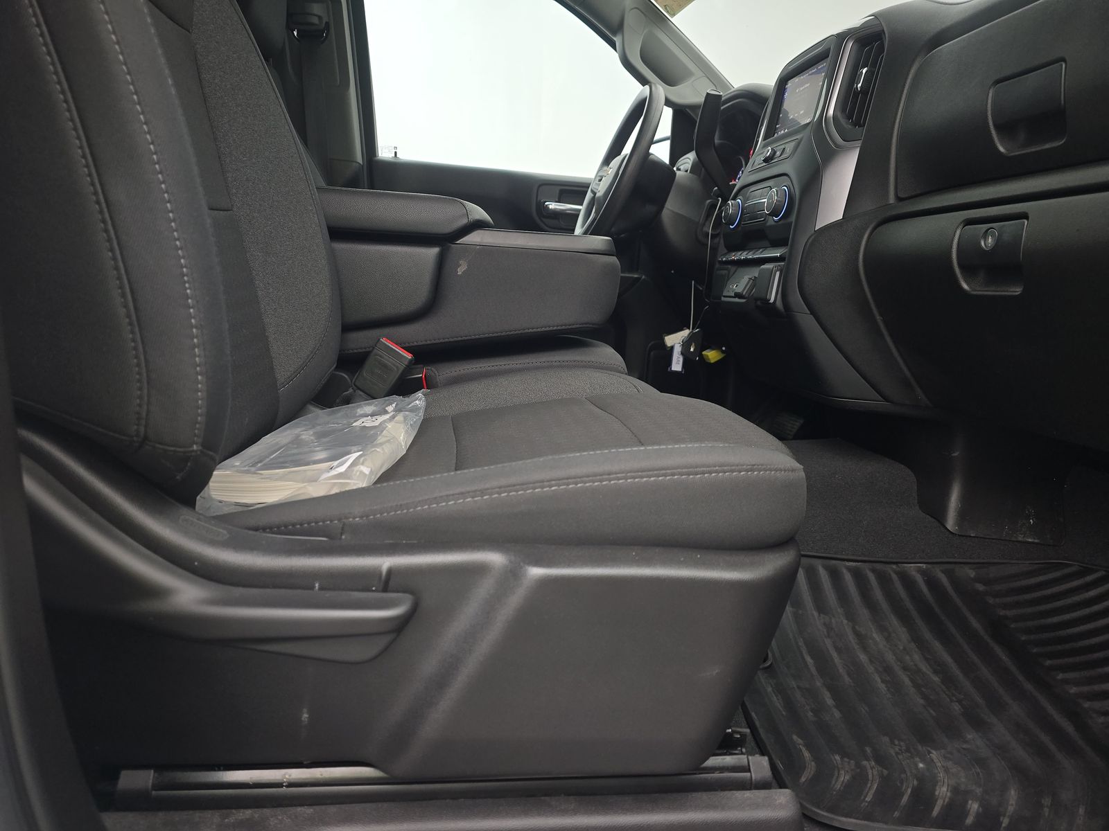 2024 Chevrolet Silverado 1500 Custom AWD