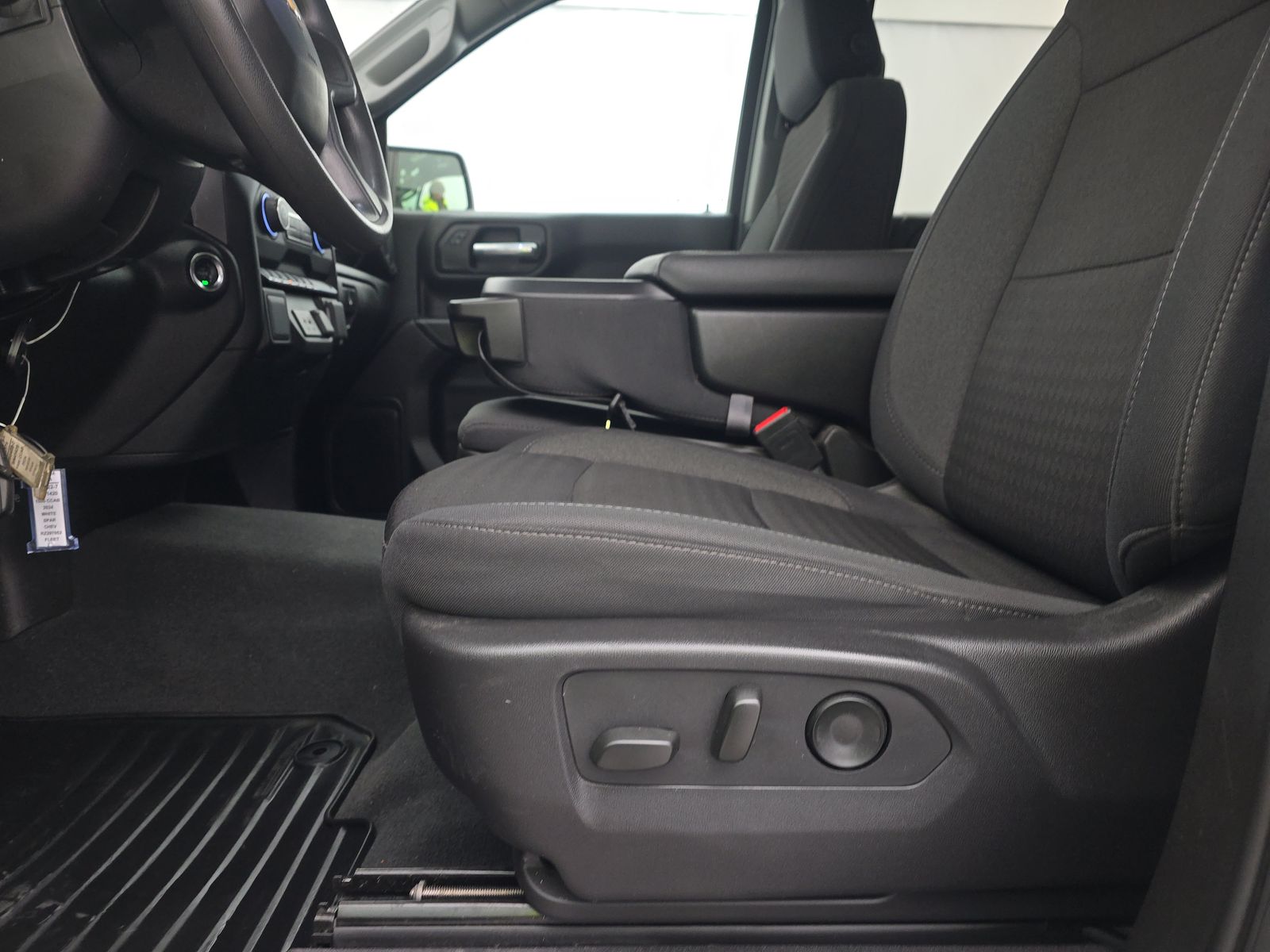 2024 Chevrolet Silverado 1500 Custom AWD