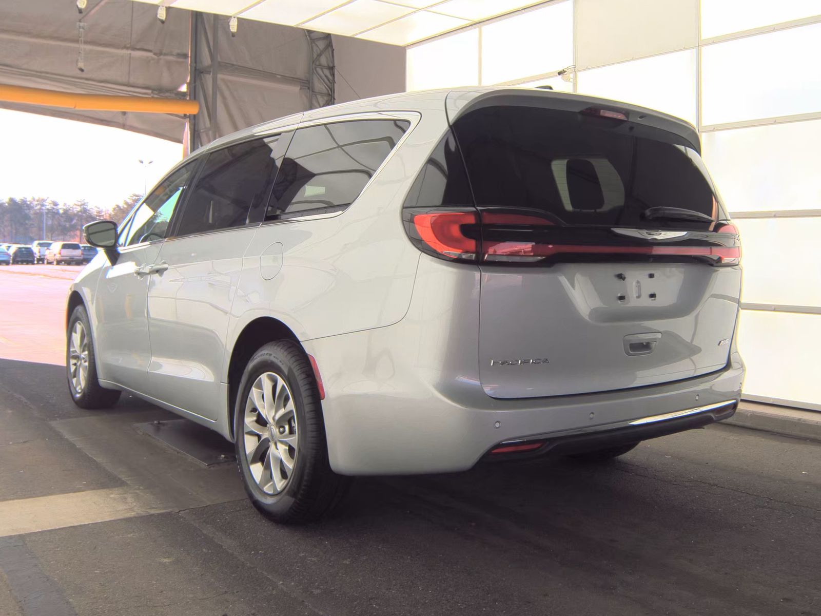 2024 Chrysler Pacifica Touring L AWD