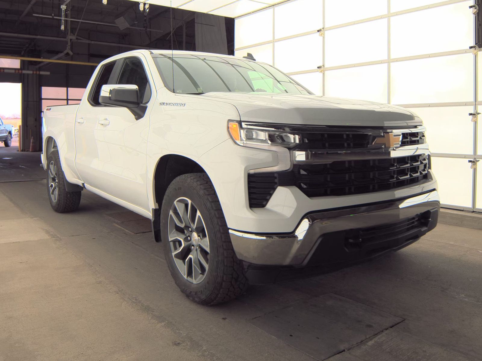 2023 Chevrolet Silverado 1500 LT AWD