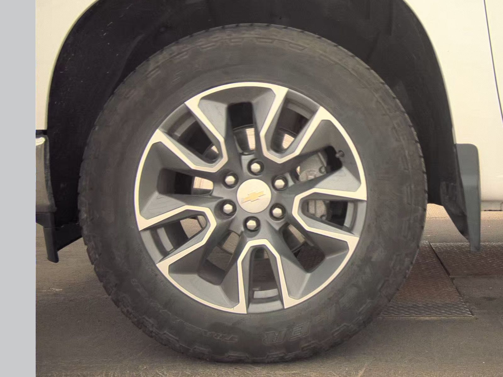 2023 Chevrolet Silverado 1500 LT AWD