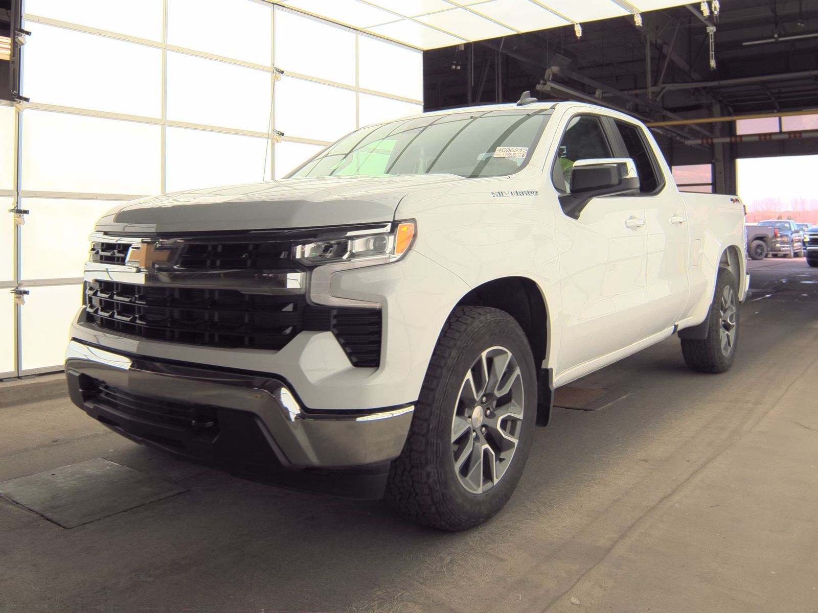 2023 Chevrolet Silverado 1500 LT AWD