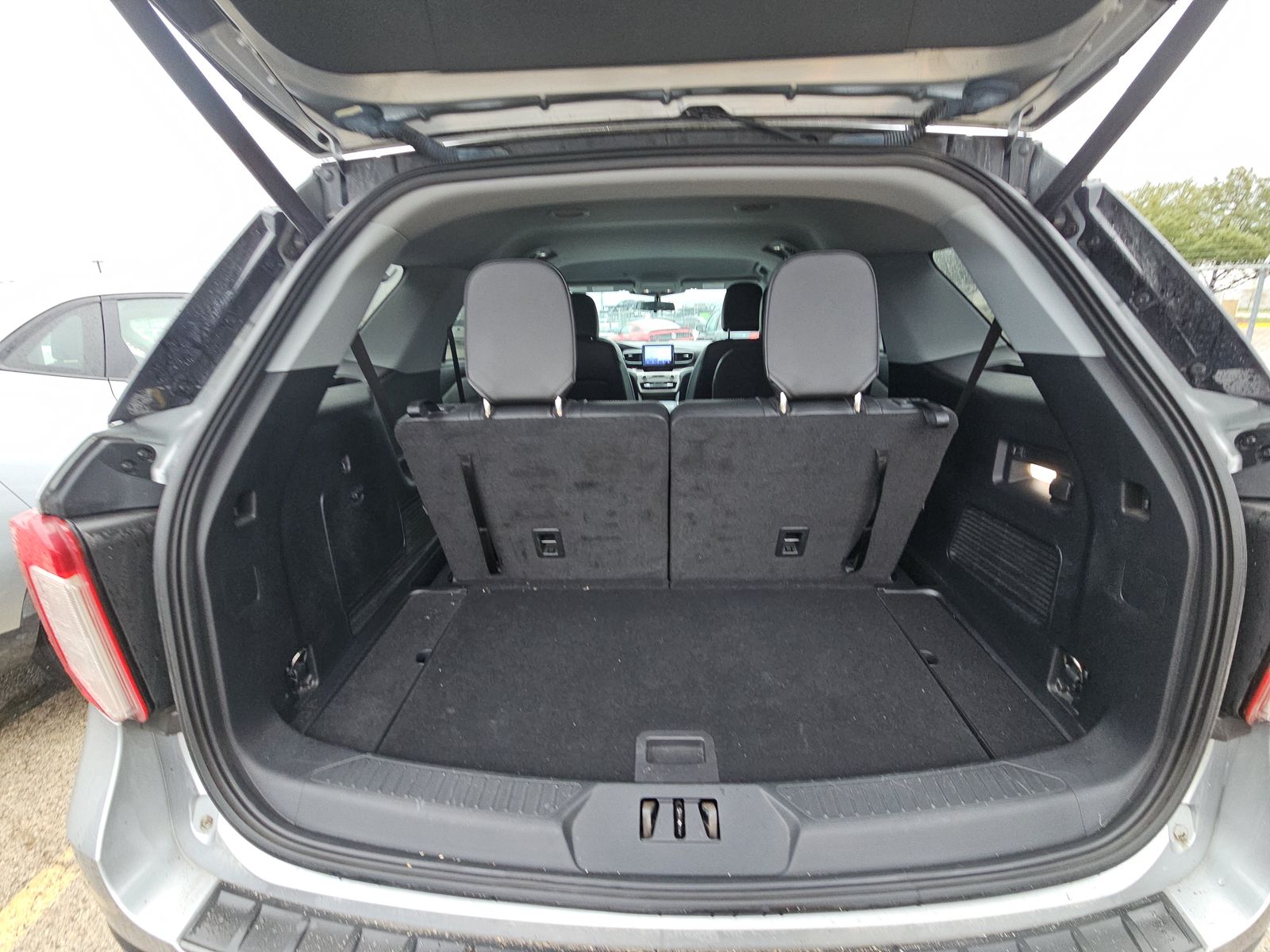 2022 Ford Explorer XLT RWD