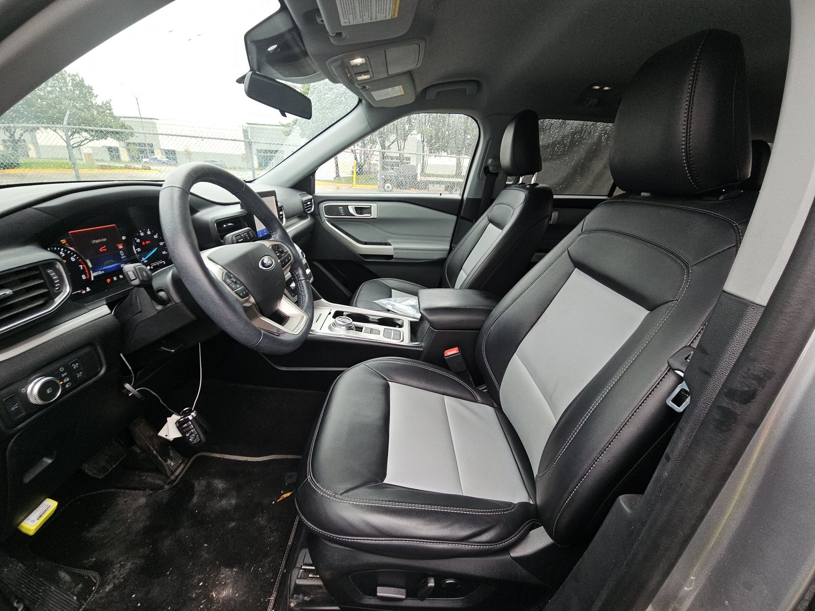 2022 Ford Explorer XLT RWD