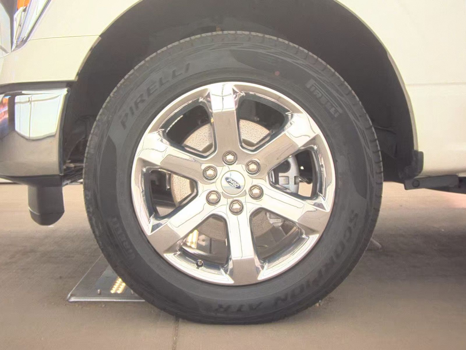 2023 Ford F-150 Lariat AWD