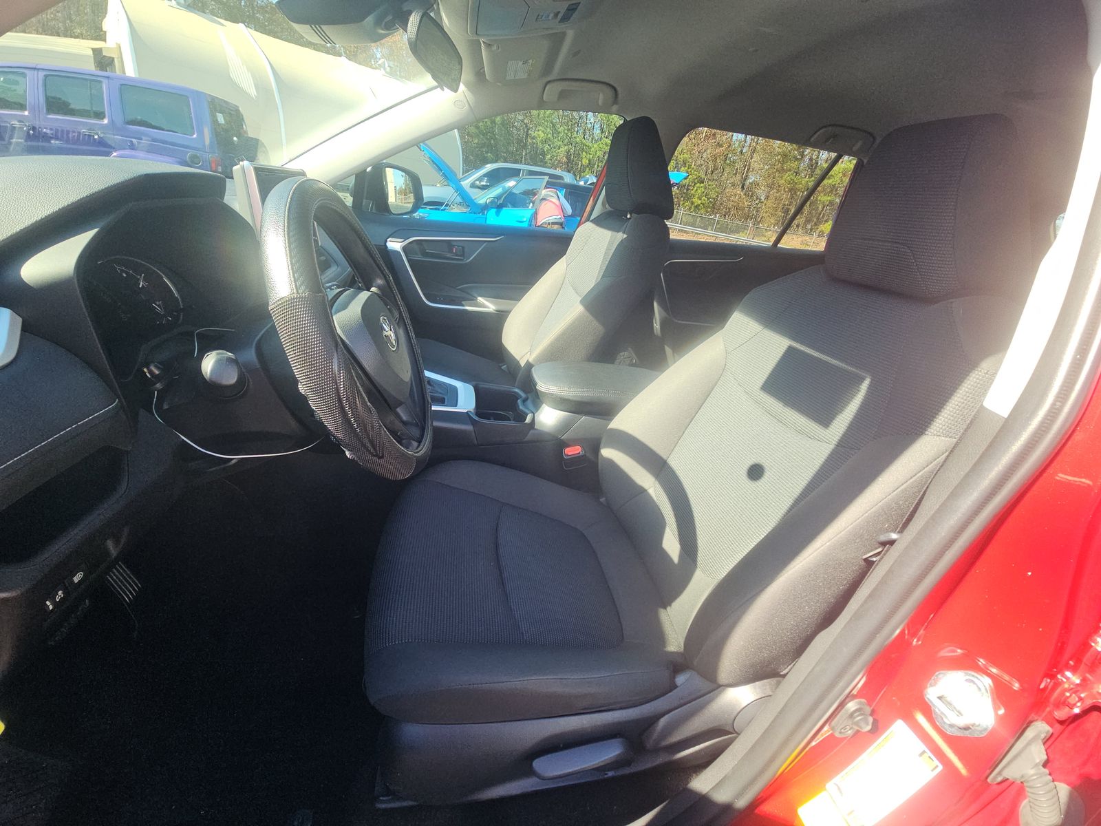 2024 Toyota RAV4 LE FWD