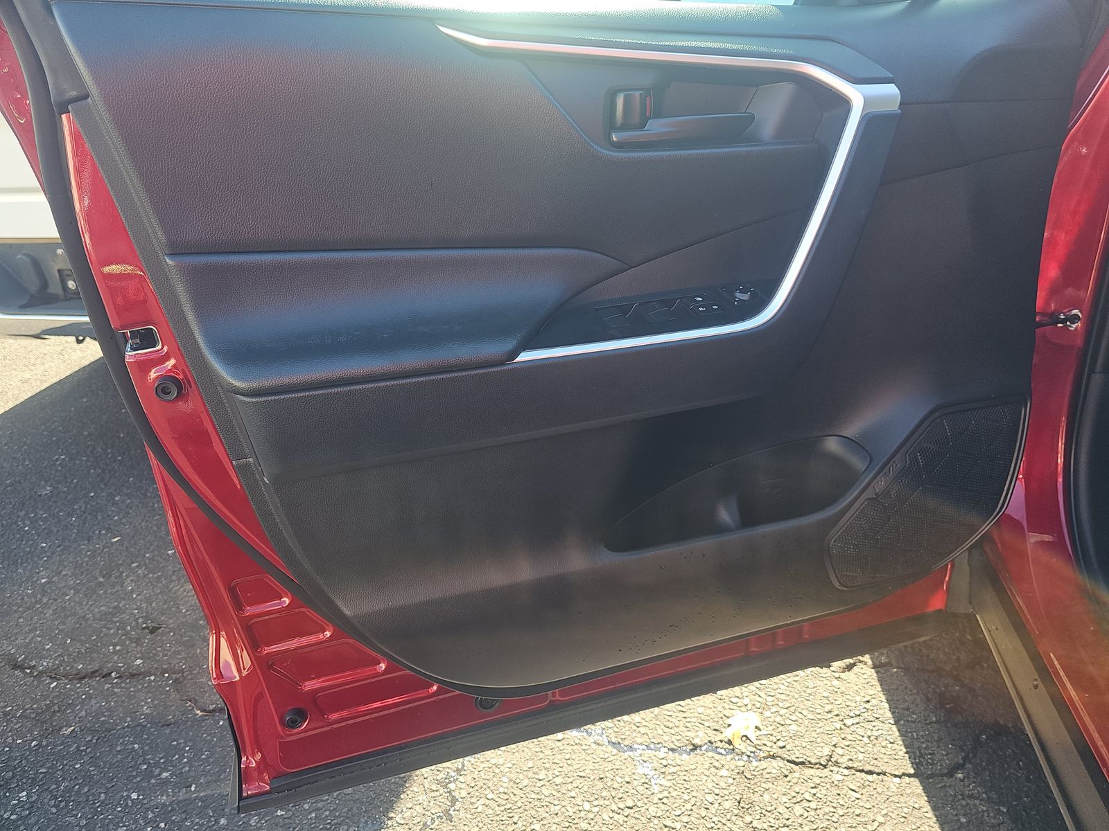 2024 Toyota RAV4 LE FWD