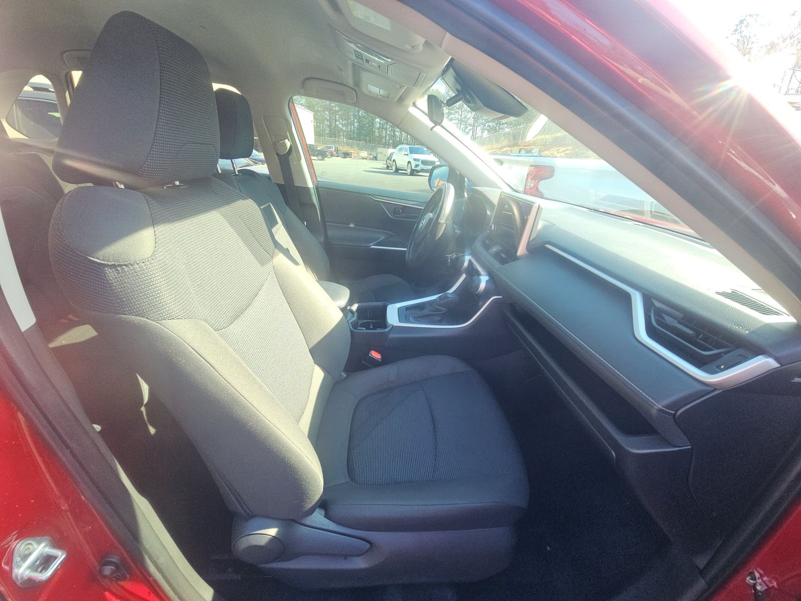 2024 Toyota RAV4 LE FWD