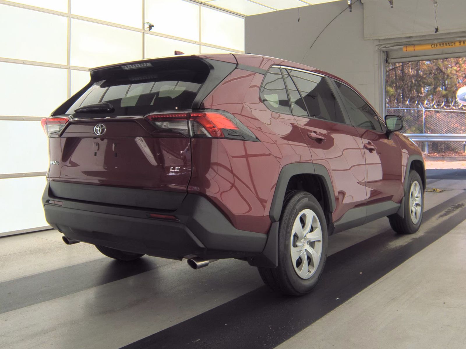 2024 Toyota RAV4 LE FWD