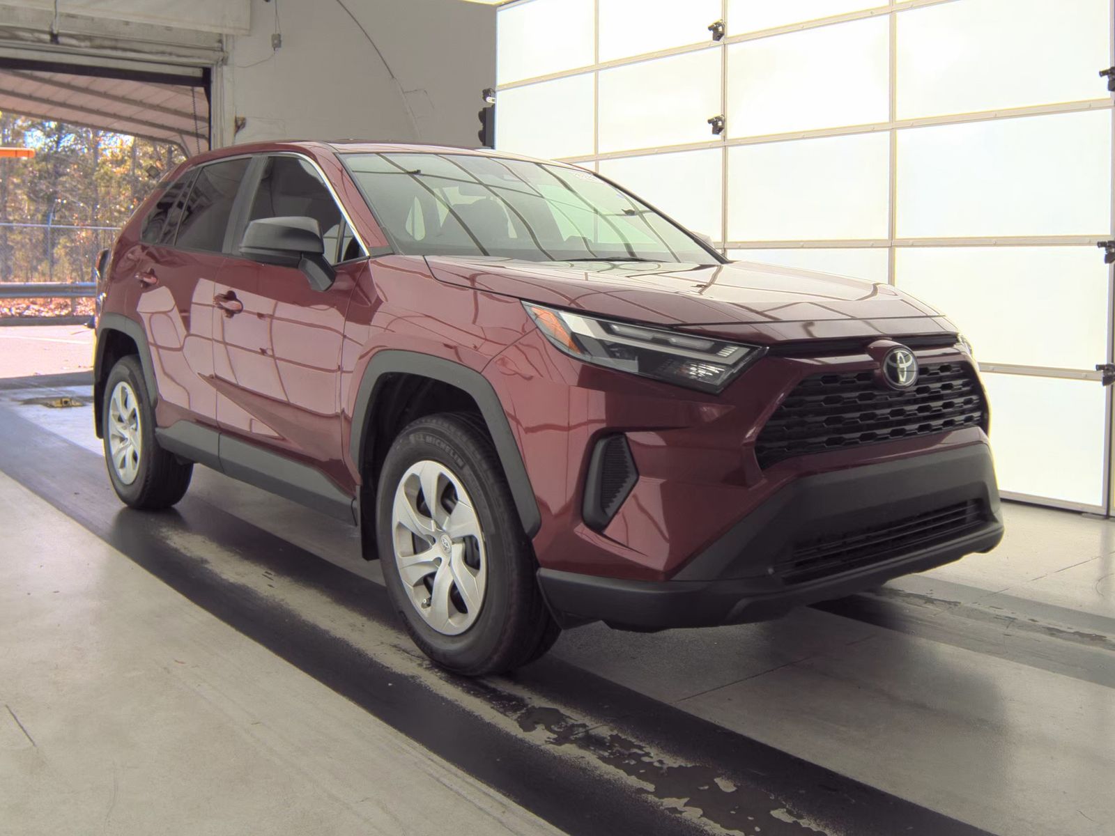 2024 Toyota RAV4 LE FWD