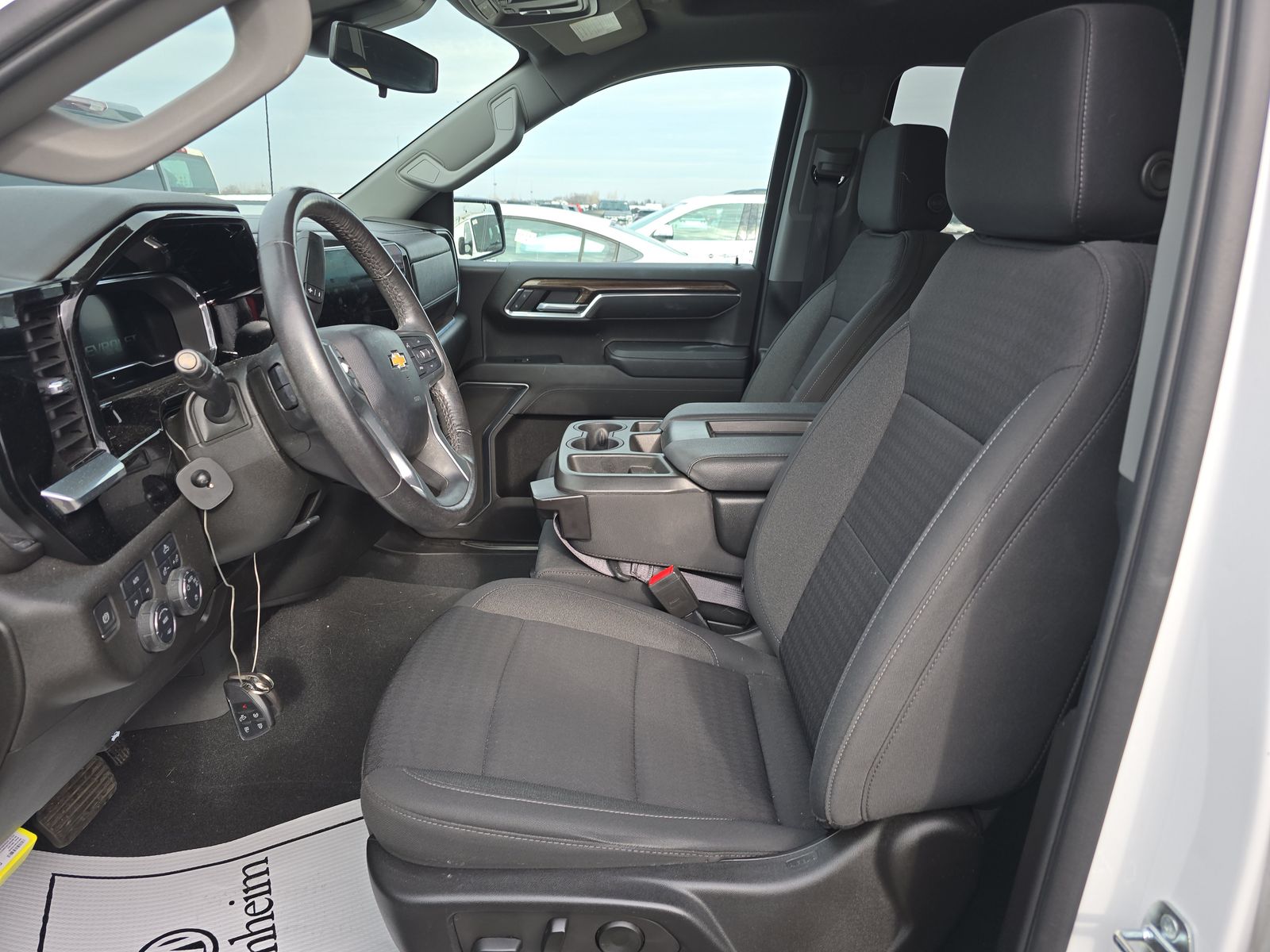 2022 Chevrolet Silverado 1500 LT AWD