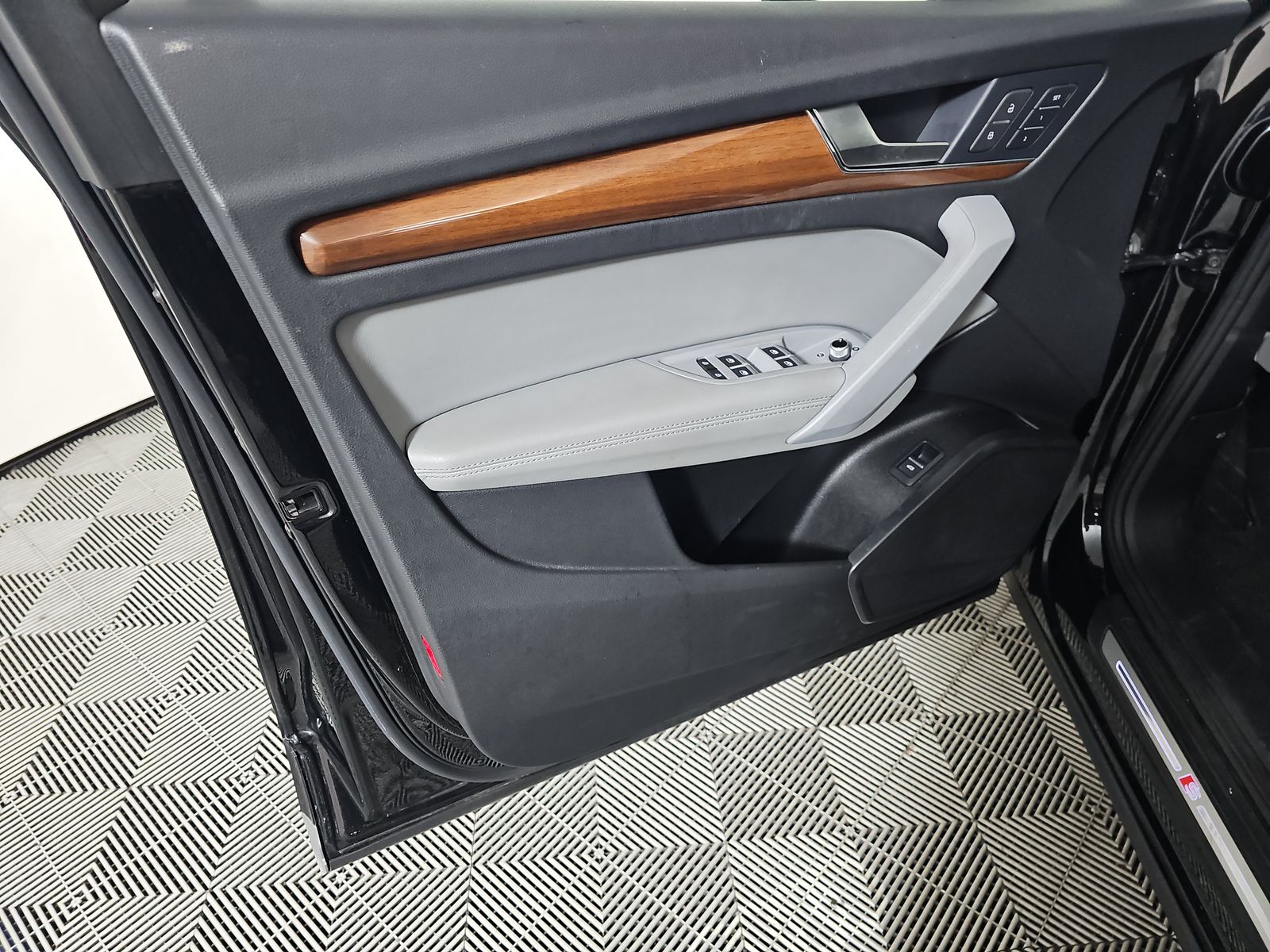 2022 Audi Q5 S line Premium Plus AWD