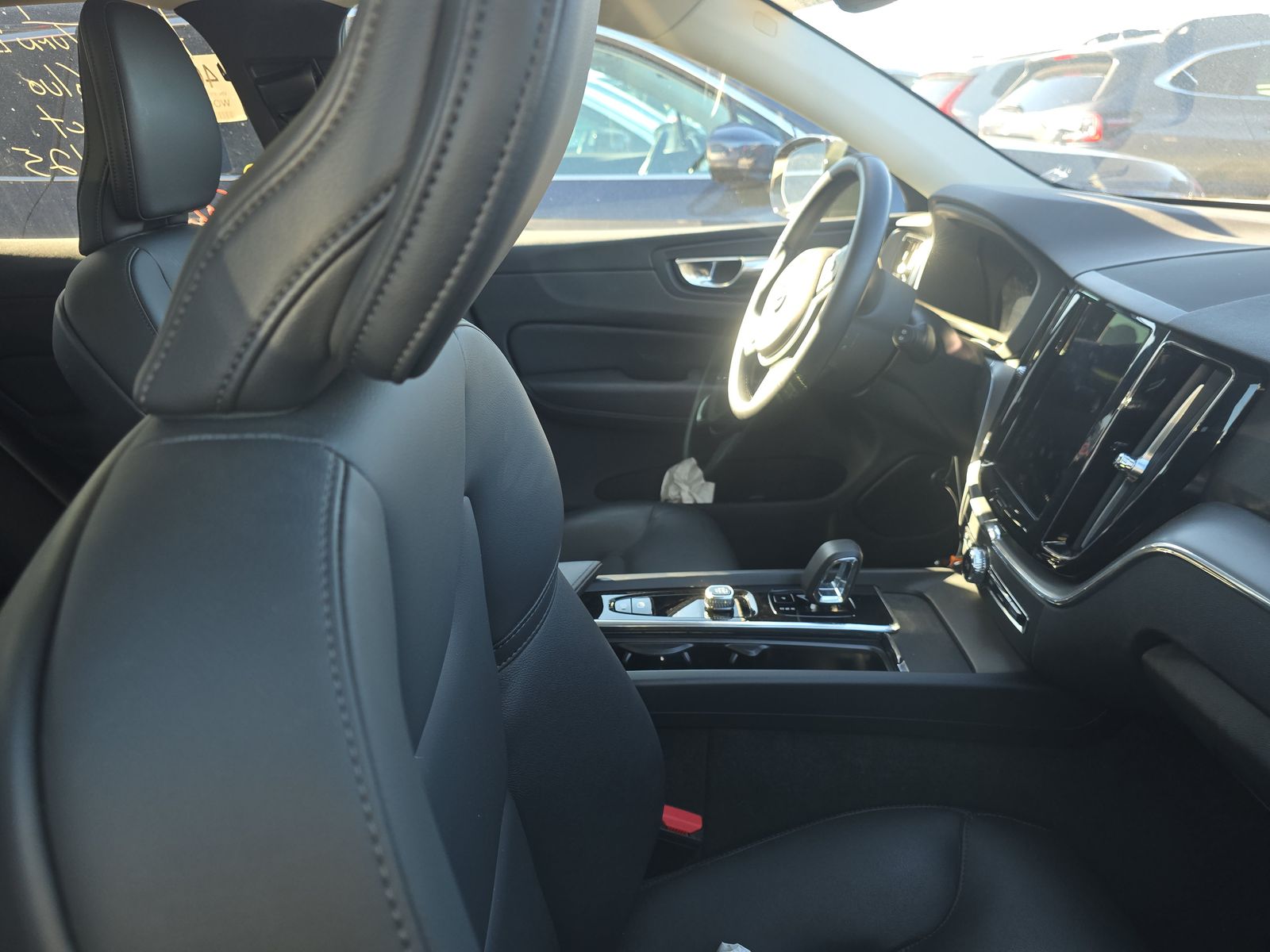 2025 Volvo XC60 B5 Core AWD