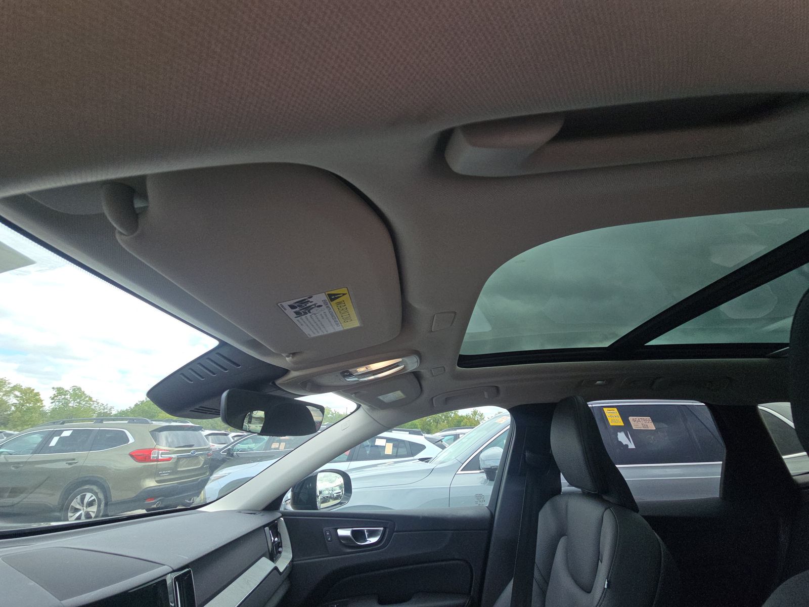 2025 Volvo XC60 B5 Plus AWD