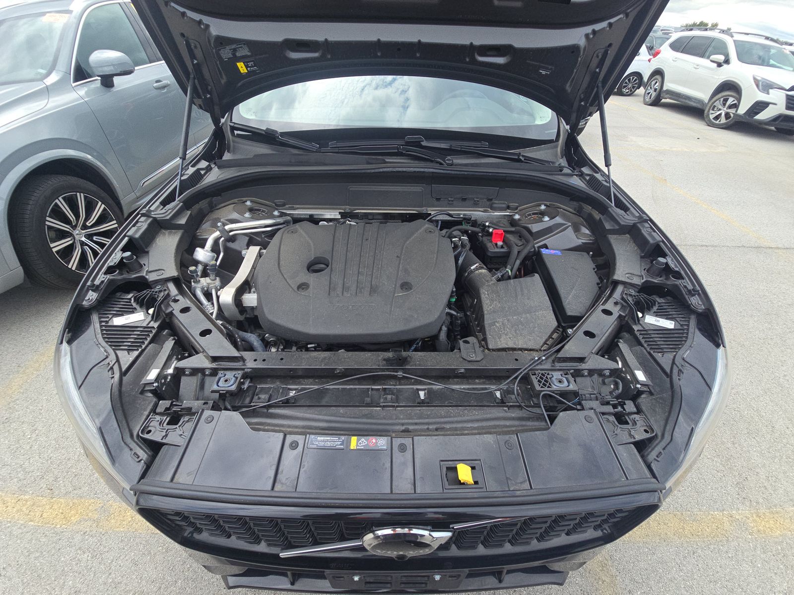 2025 Volvo XC60 B5 Plus AWD