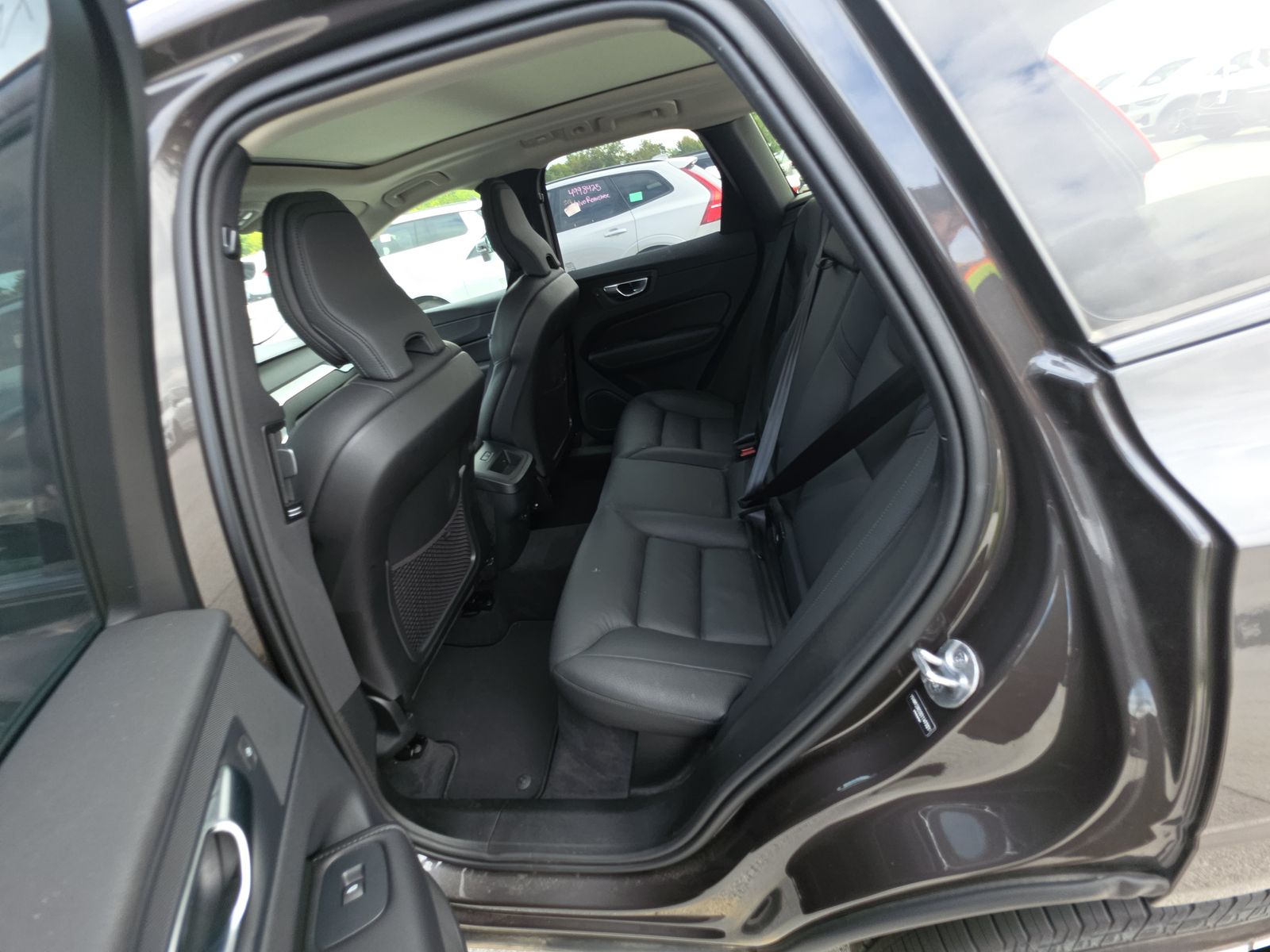 2025 Volvo XC60 B5 Plus AWD