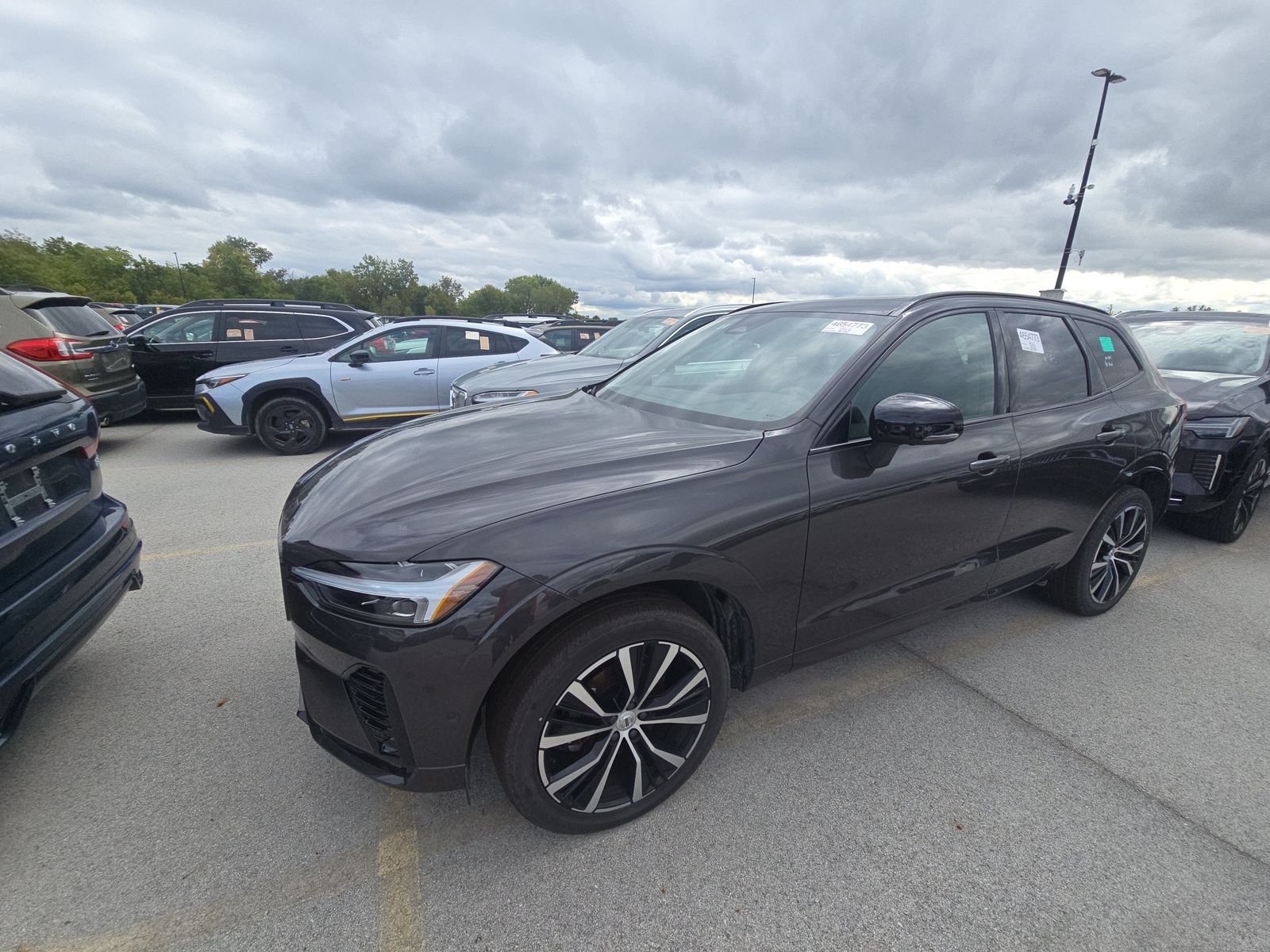 2025 Volvo XC60 B5 Plus AWD