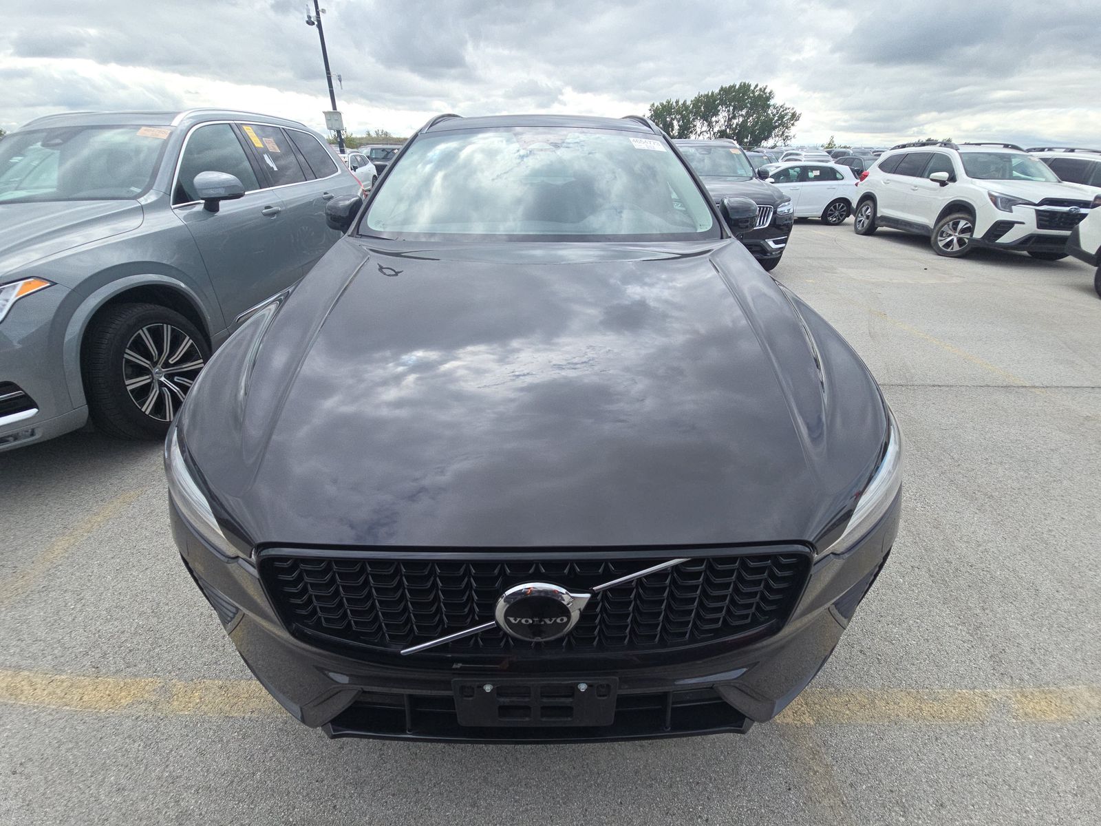 2025 Volvo XC60 B5 Plus AWD