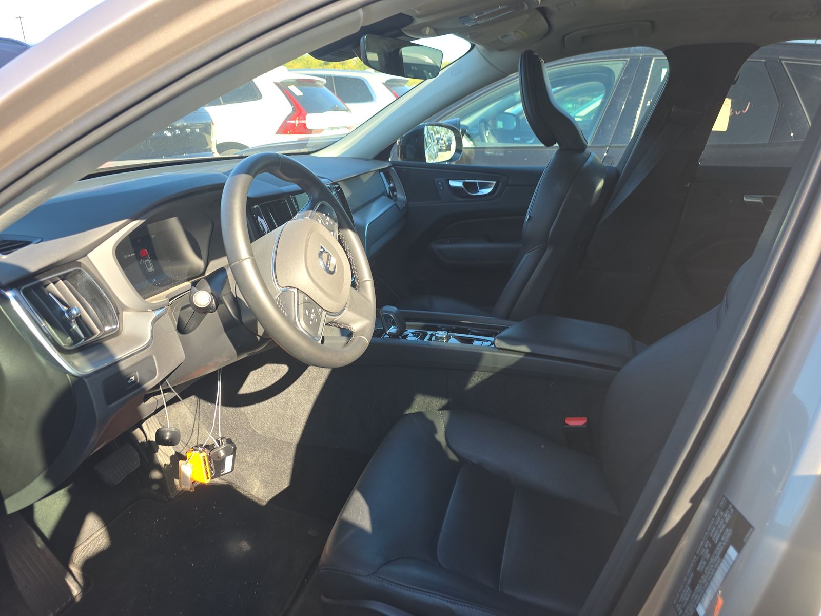 2025 Volvo XC60 B5 Core AWD