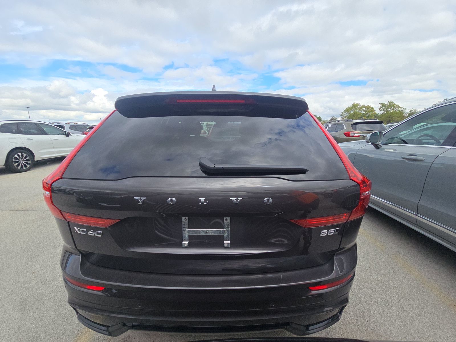 2025 Volvo XC60 B5 Plus AWD