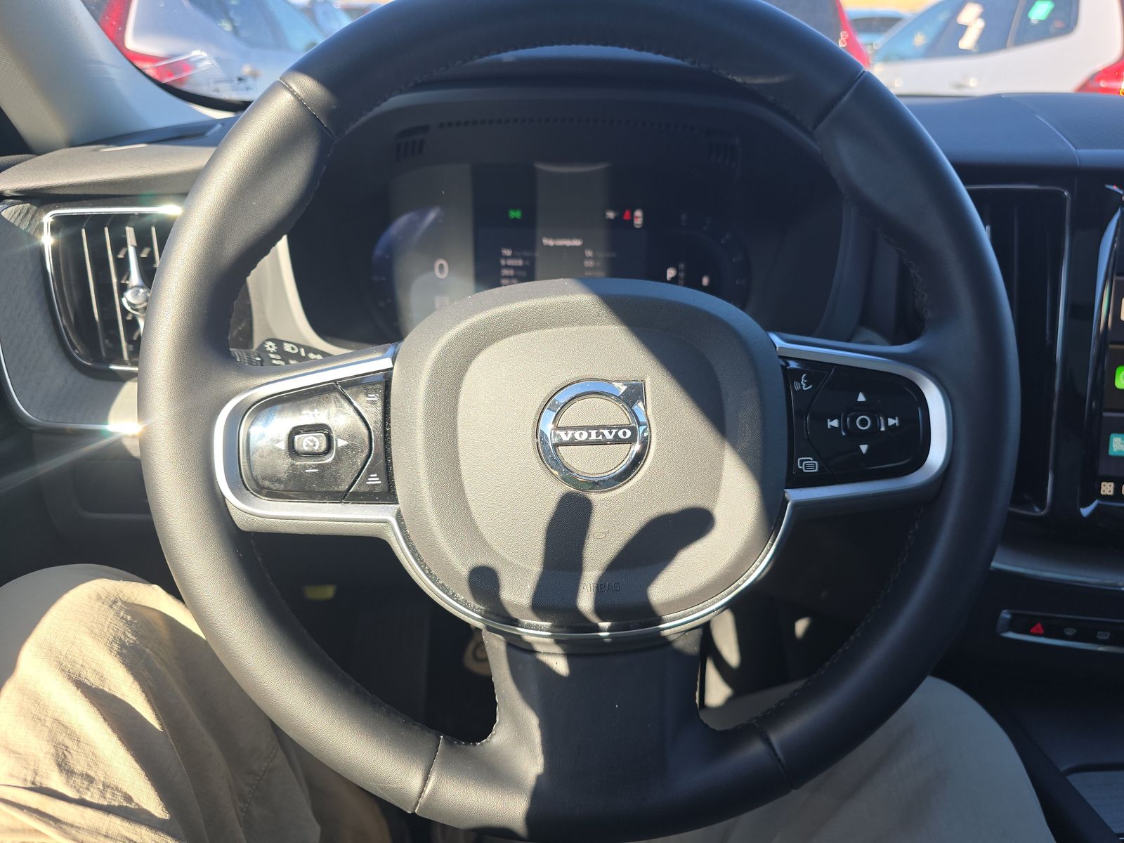 2025 Volvo XC60 B5 Plus AWD