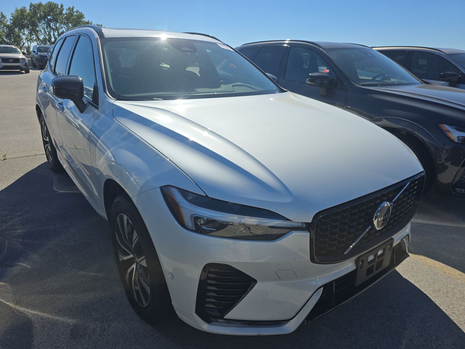 2025 Volvo XC60 B5 Plus AWD